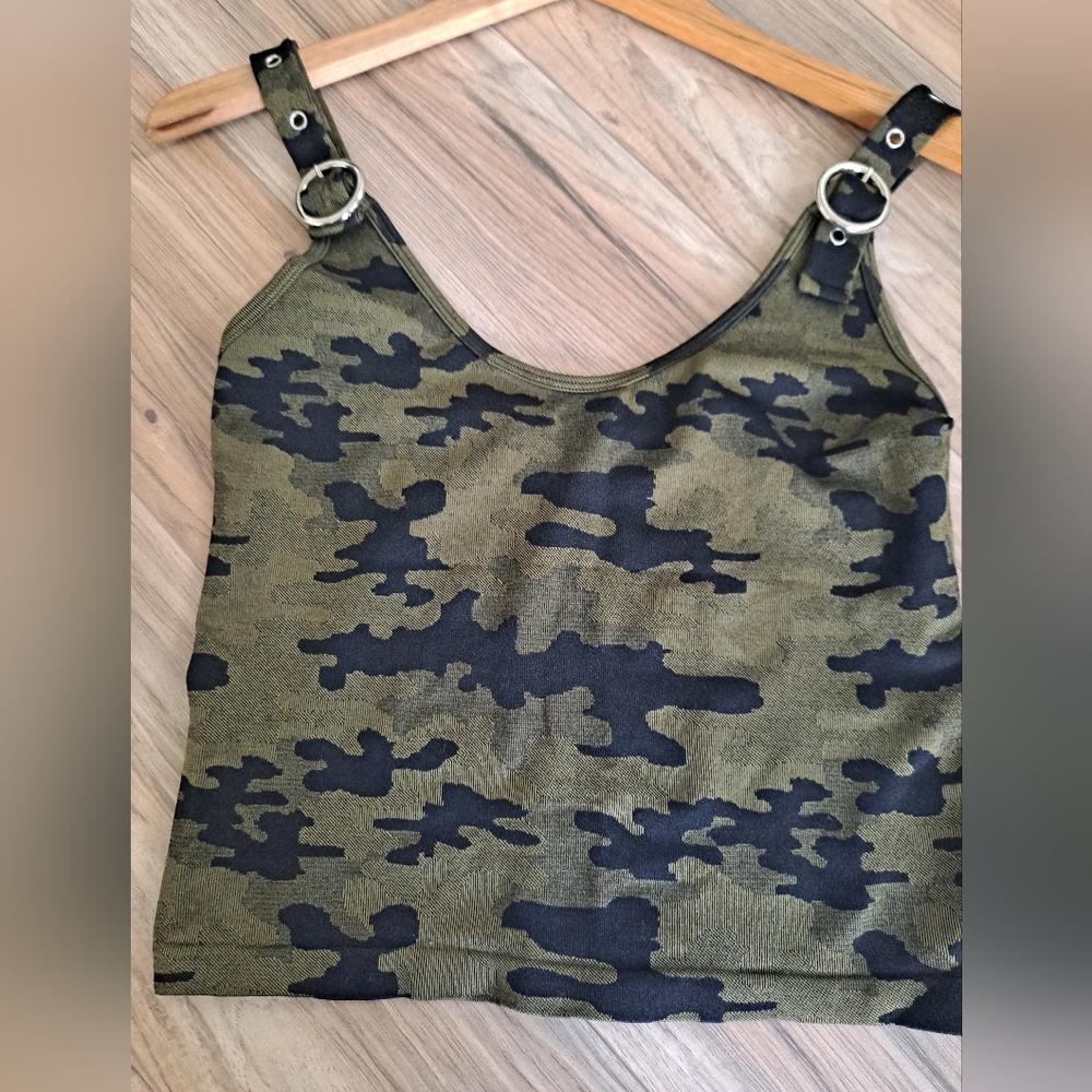 Camouflage Tank Top with Adjustable Buckle Straps M-L